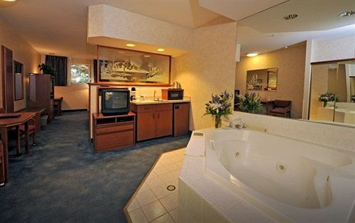 由Ihg 3*Twin Falls提供